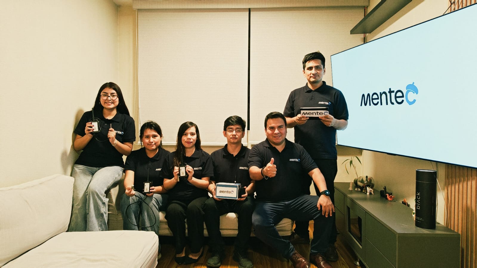 Equipo de mentec dev especializado en soluciones IoT y automatización industrial